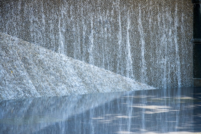 デザインを考慮した水景設備が空間体験に与える影響